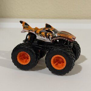 Hot Wheels- Monster Jam 1:64 Tiger Shark Orange/Black Diecast